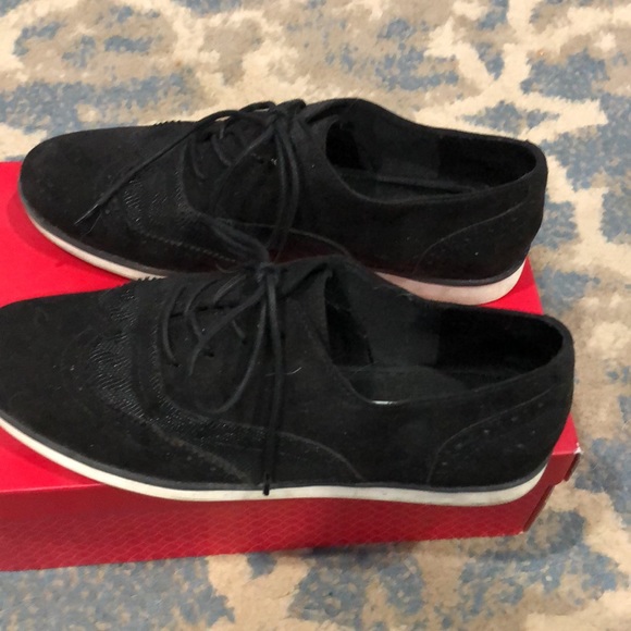 Kelly & Katie Shoes - Women’s size 8.5